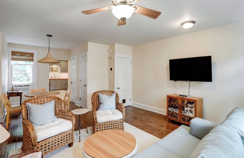 Lancaster Casa | Quaint 2 BDRM With Fenced in Backyard