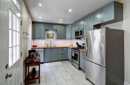 Lancaster Casa | Quaint 2 BDRM With Fenced in Backyard