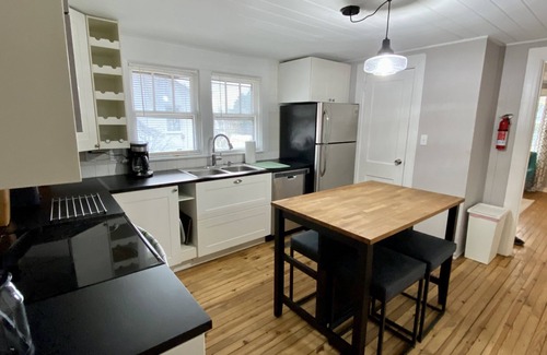 Kernersville Cabaña | Quaint 2 bed 1 bath cottage style home