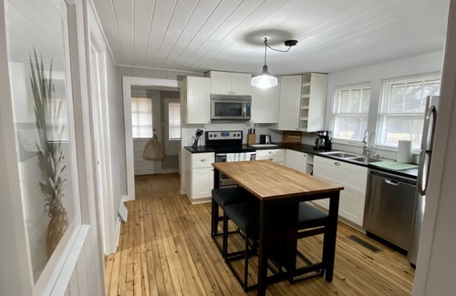 Kernersville Cabaña | Quaint 2 bed 1 bath cottage style home