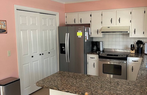 Fenwick Island Cabaña | Pintoresca casa de 3 dormitorios, 2 baños, playa ubicada a una cuadra de la playa.