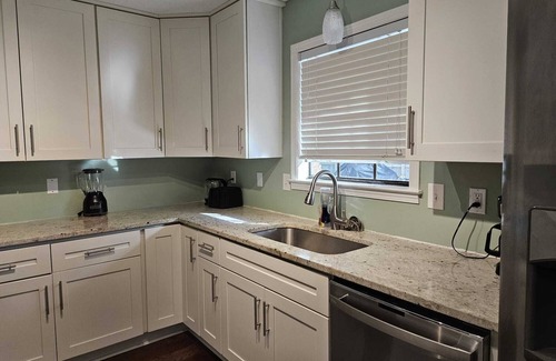 Cordova Casa | Quaint 9-bedroom house in Memphis