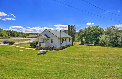 Independence Casa | Quaint and Scenic Country Cottage, 3 Mi to New River