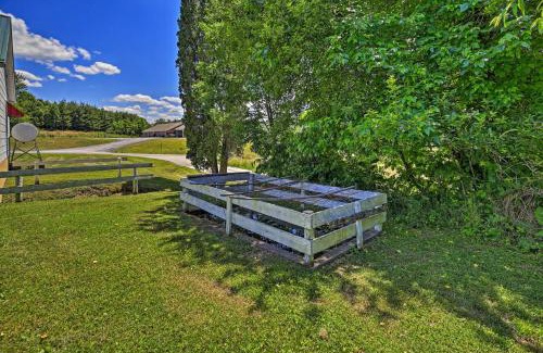 Independence Casa | Quaint and Scenic Country Cottage, 3 Mi to New River