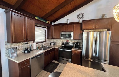 Corolla Cabaña | Quaint Beach Cottage in 4WD-OBX