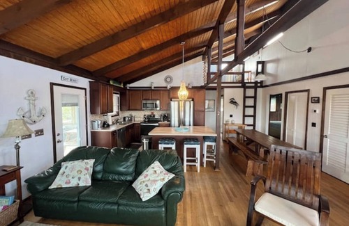 Corolla Cabaña | Quaint Beach Cottage in 4WD-OBX