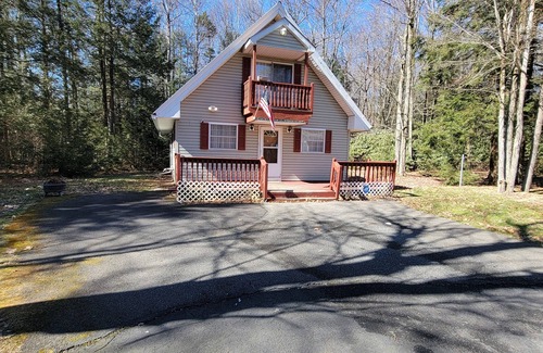 Tobyhanna Chalet De Esquí | Quaint Chalet Home in Tobyhanna! 10minutes to Kalahari, Camelback and Great Wolf