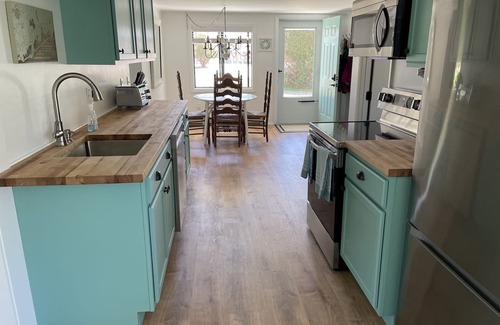 Charlestown Condominio | Quaint Condo 5 Min From The Beach