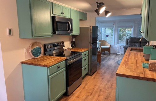 Charlestown Condominio | Quaint Condo 5 Min From The Beach