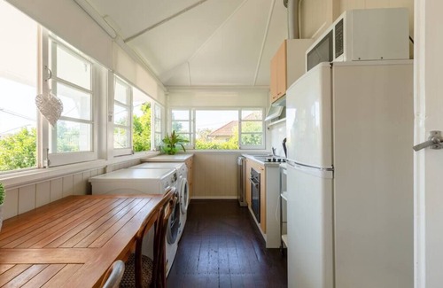 Annerley Apartamento | Quaint & Cosy 1 Bedroom Apartment in Queenslander.