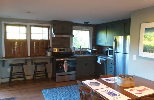East Orleans Casa | Quaint Cottage in Desirable East Orleans