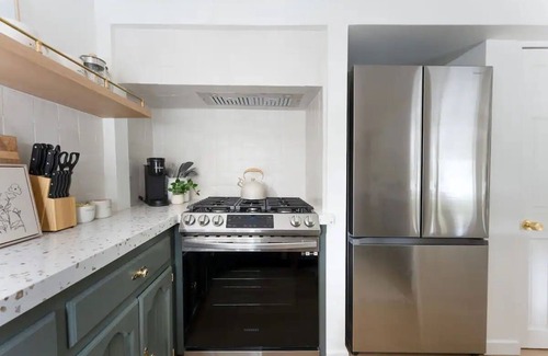 Blue Jay Cabina | Quaint Designer 2-bedroom cabin in Lake Arrowhead