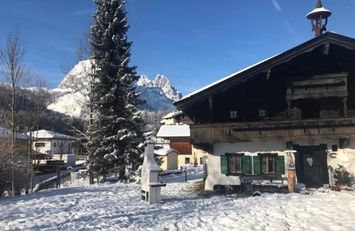 Kirchdorf in Tirol Casa | Pintoresca casa de campo renovada en Tirol con mucho espacio, ideal para familias