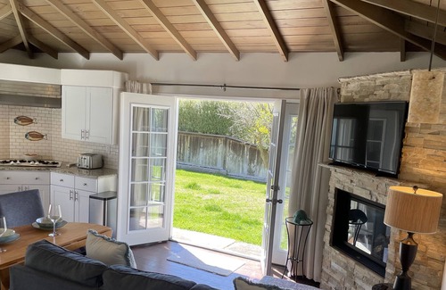 Del Mar Cabaña | Quaint Guest House in Del Mar, CA