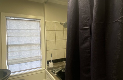 Eunice Apartamento | Quaint hideaway with old New Orleans appeal- Close to Downtown shopping & eats!