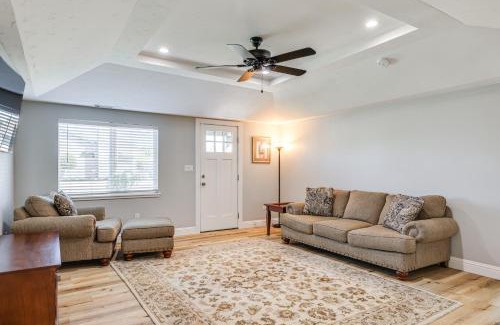 Hughson Casa | Quaint Hughson Vacation Rental, Walk to Downtown!
