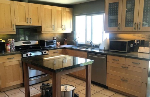 Simi Valley Casa | Quaint Lovely 2 Bedrooms House-Convenient located