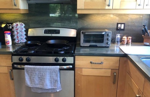 Simi Valley Casa | Quaint Lovely 2 Bedrooms House-Convenient located