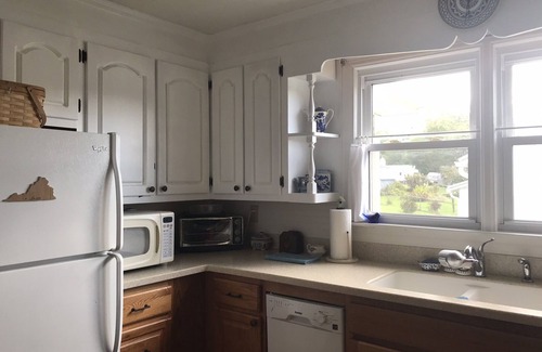 Fries Cabaña | Quaint New River Cottage - Relax and enjoy nature’s beauty in Fries, VA