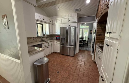 Bedford Casa | Quaint/QUIET NEIGHBORHOOD- 5 bedroom home with gardens, pool/hot tub.