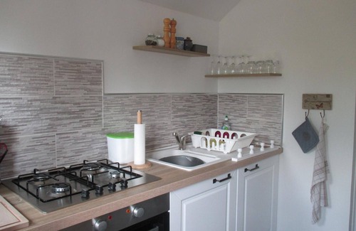 Lurcy-Levis Cabaña | Encantador cottage con jardín, chimenea, entorno histórico y todas comodidades incluidas
