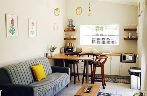 Paarl Apartamento | Quaint self-catering unit, located in the heart of Paarl.