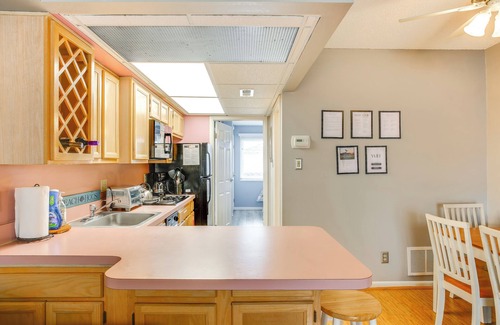 Cape May - Wildwood Condominio | Quaint Wildwood Condo ~ Walk to Beach!
