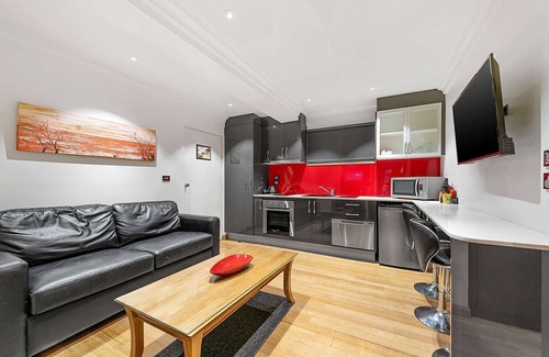 Launceston CBD Hotel | Quality Hotel Colonial Launceston