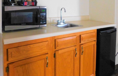 Thomasville Hotel | Quality Inn And Suites
