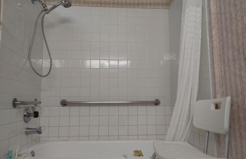 Burbank Hotel | Quality Inn Burbank Airport