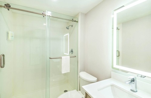 Chatham-Kent Hotel | Quality Inn