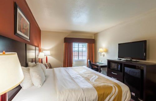 West San Antonio Hotel | Quality Inn Near Seaworld - Lackland