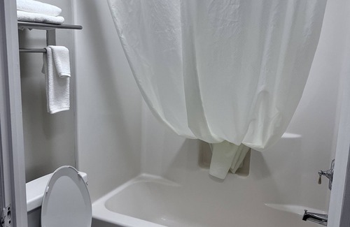 Interchange Square Hotel | Quality Inn Palm Bay - Melbourne I-95