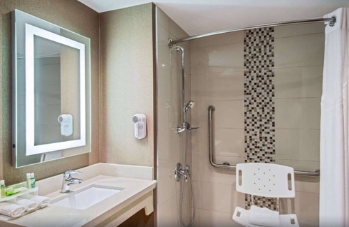 Regina Hotel | Quality Inn & Suites Regina Downtown