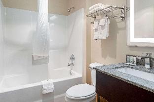 Robbinsville Hotel | Quality Inn & Suites Robbinsville