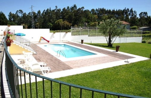 Rates Villa | Vivienda w Calidad / piscina y campo de fútbol, ​​zona de barbacoa