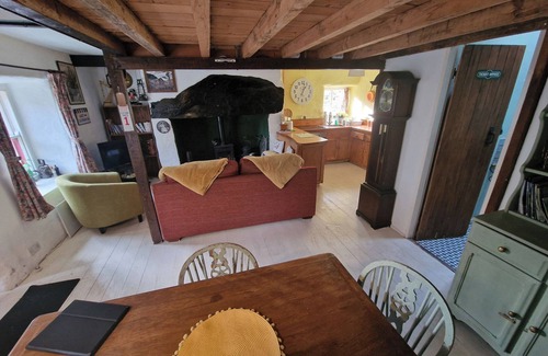 Tanygrisiau Cabaña | QUARRY COTTAGE, pet friendly, with open fire in Blaenau Ffestiniog