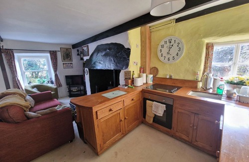 Tanygrisiau Cabaña | QUARRY COTTAGE, pet friendly, with open fire in Blaenau Ffestiniog