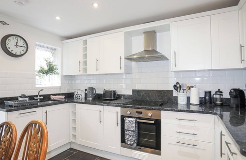 Beddgelert Cabaña | QUARRYMAN'S COTTAGE, pet friendly, with open fire in Beddgelert