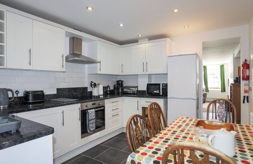 Beddgelert Cabaña | QUARRYMAN'S COTTAGE, pet friendly, with open fire in Beddgelert