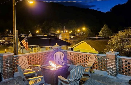 Kyle Casa | Quarter Shot Trailhouse