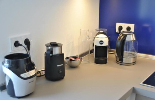 Eckernfoerde Apartamento | Quartier Hafenspitze Ferienwohnung "JungfernEcke"