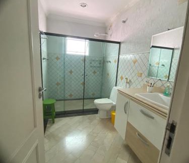 Cidade Dutra Casa | Quarto amplo e confortável