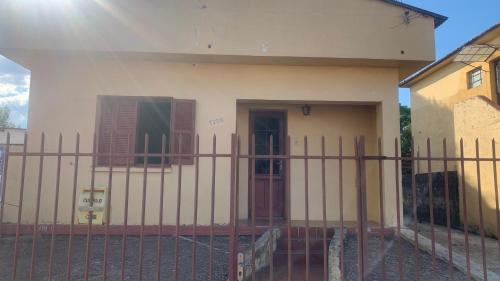 Centro Casa | Quarto arejado e silencioso para descansar