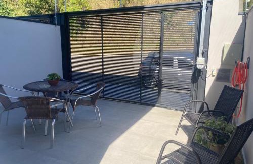 Jaguariuna Cama Y Desayuno | Quarto com Varanda e Vista para a Mata