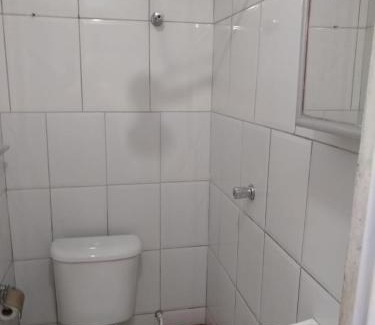 Mongagua Casa | Quarto e Cozinha em Mongaguá