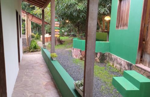 Vale do Capao Casa | Quarto para 4 a 900 metros da Vila do Capão ll