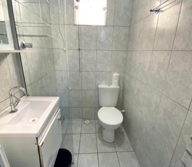 Itapira Casa | Quarto privativo no centro 01