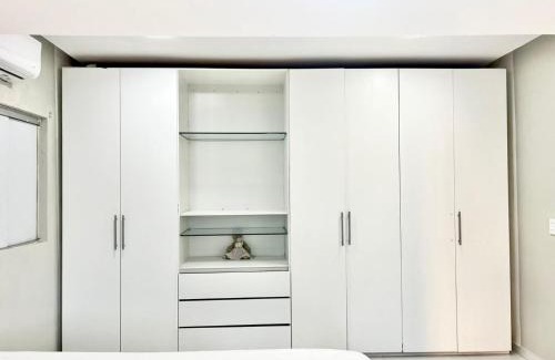 Sousa Apartamento | Quarto Suite Com Ventilador 01