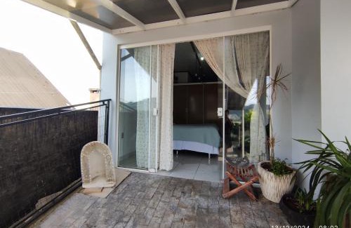 Encantado Casa | Quartos familiares com piscina